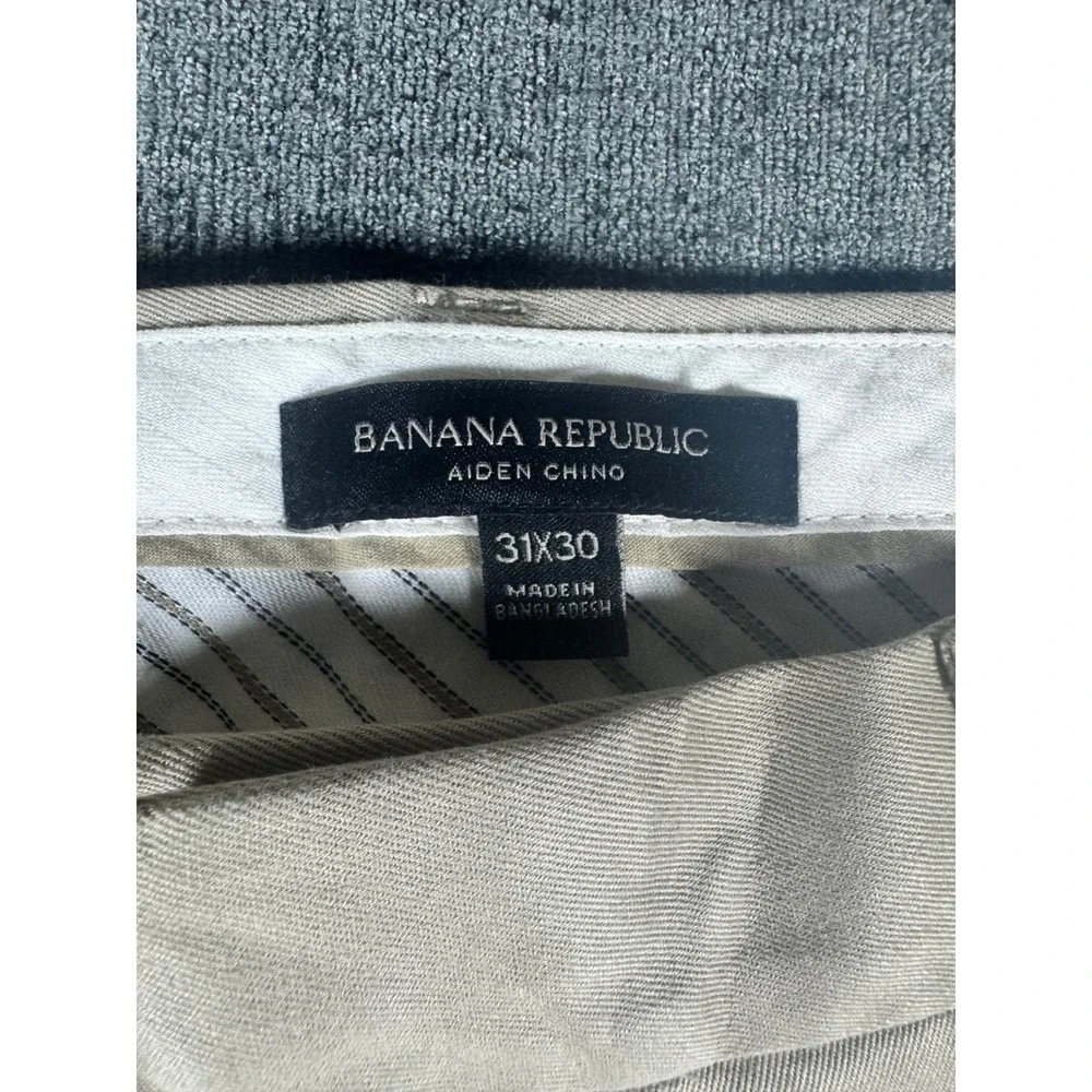 Banana Republic Aiden Chino Pants Mens 31x30 Khaki Tan Slim Fit
